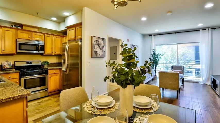 2311 W 10th Street 204, Los Angeles, California 90006