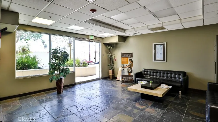 2311 W 10th Street 204, Los Angeles, California 90006