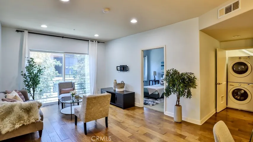 2311 W 10th Street 204, Los Angeles, California 90006