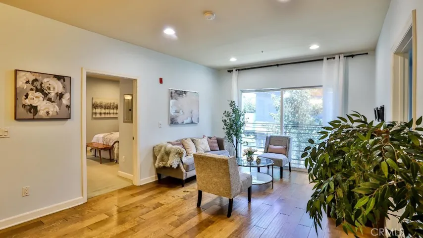 2311 W 10th Street 204, Los Angeles, California 90006