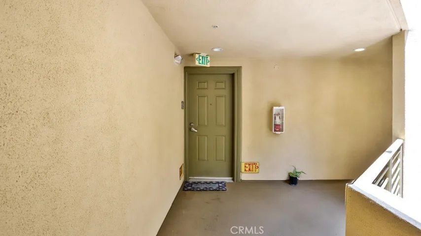 2311 W 10th Street 204, Los Angeles, California 90006