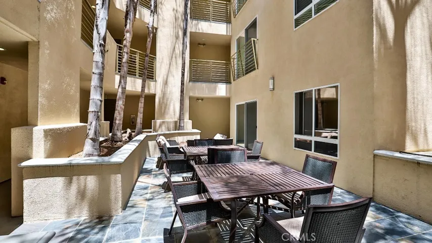 2311 W 10th Street 204, Los Angeles, California 90006