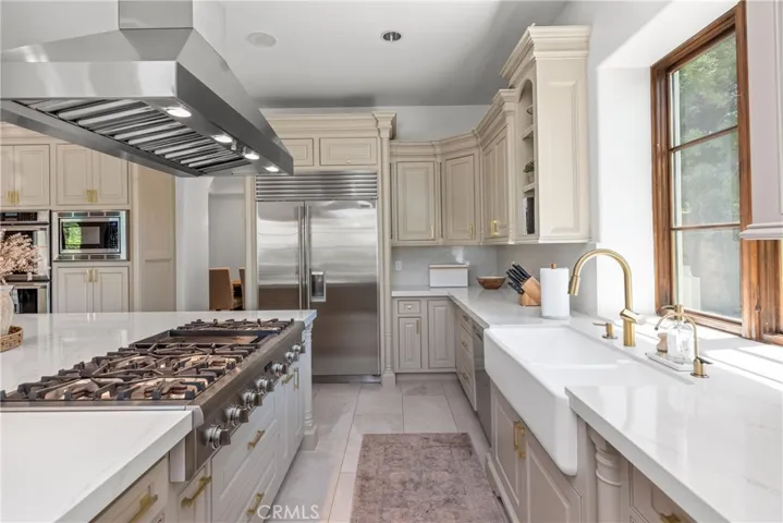 25783 Oak Leaf Court, Valencia, California 91381