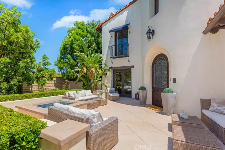25783 Oak Leaf Court, Valencia, California 91381