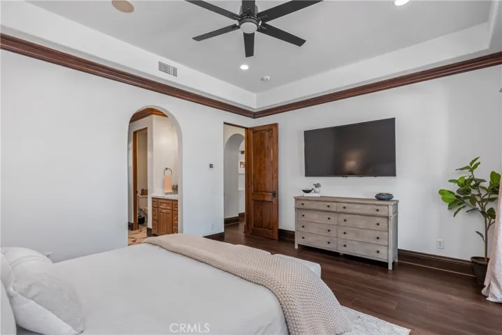 25783 Oak Leaf Court, Valencia, California 91381