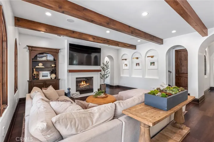25783 Oak Leaf Court, Valencia, California 91381