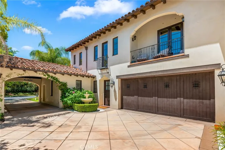 25783 Oak Leaf Court, Valencia, California 91381