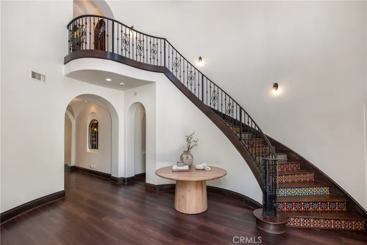 25783 Oak Leaf Court, Valencia, California 91381