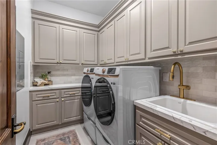 25783 Oak Leaf Court, Valencia, California 91381