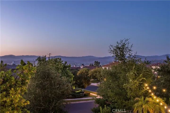 25783 Oak Leaf Court, Valencia, California 91381