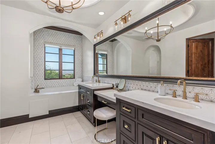 25783 Oak Leaf Court, Valencia, California 91381