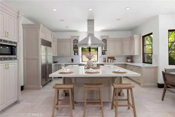 25783 Oak Leaf Court, Valencia, California 91381