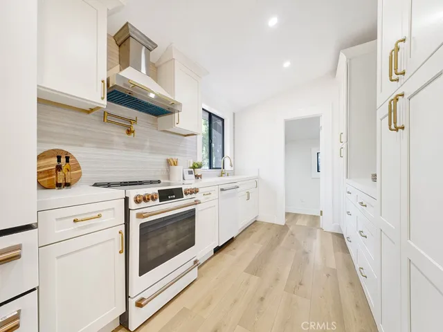 297 Del Monte Street, Pasadena, California 91103