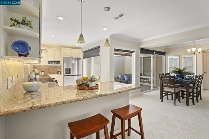 2017 Pine Knoll Dr 7, Walnut Creek, California 94595