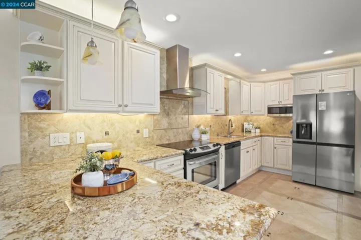 2017 Pine Knoll Dr 7, Walnut Creek, California 94595