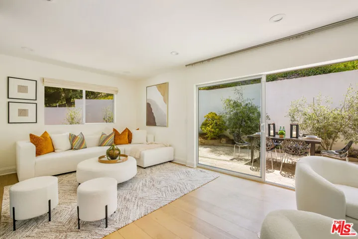 15418 Hamner Drive, Los Angeles, California 90077