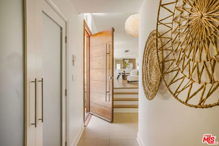 15418 Hamner Drive, Los Angeles, California 90077