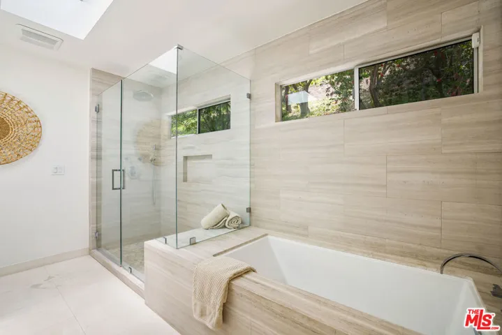 15418 Hamner Drive, Los Angeles, California 90077