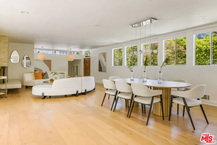 15418 Hamner Drive, Los Angeles, California 90077