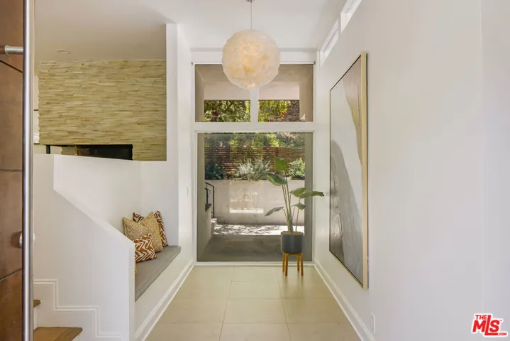 15418 Hamner Drive, Los Angeles, California 90077