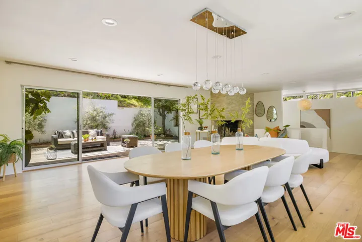 15418 Hamner Drive, Los Angeles, California 90077
