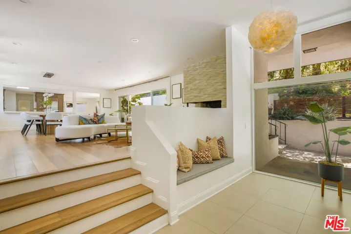 15418 Hamner Drive, Los Angeles, California 90077