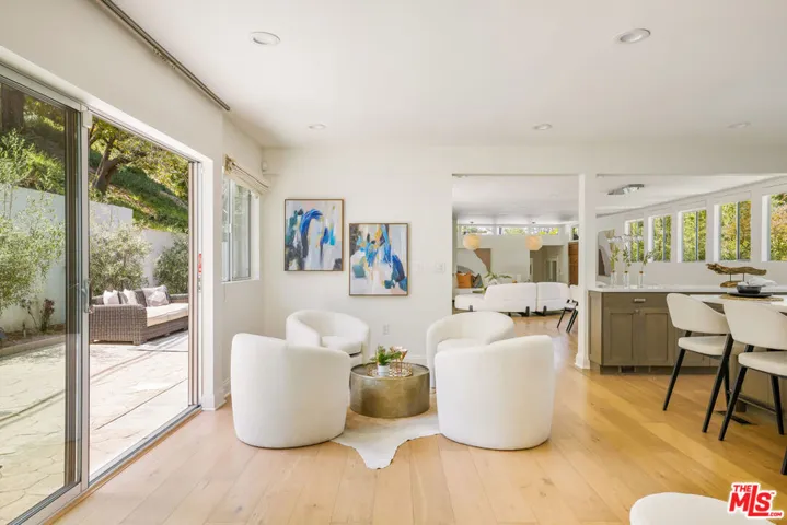 15418 Hamner Drive, Los Angeles, California 90077