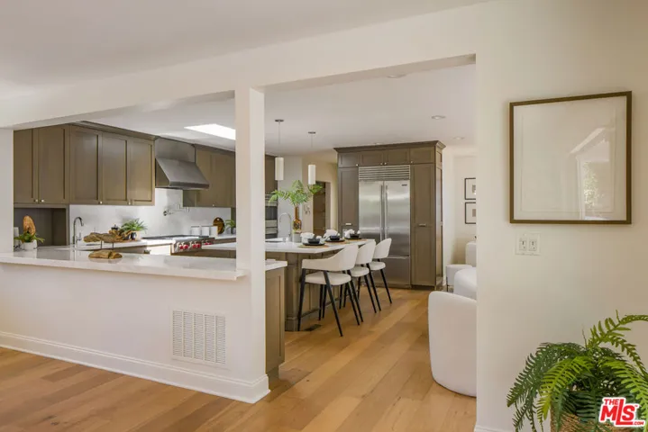 15418 Hamner Drive, Los Angeles, California 90077