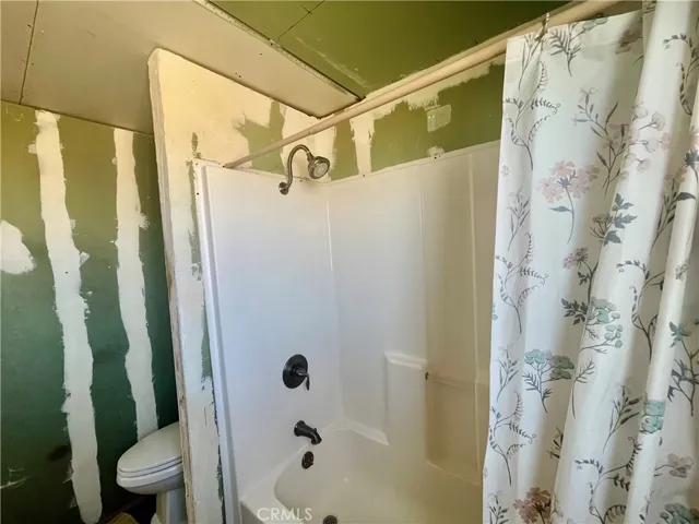 60607 Stearman Road, Landers, California 92285