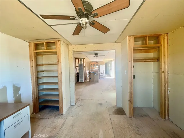 60607 Stearman Road, Landers, California 92285