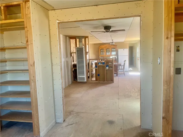 60607 Stearman Road, Landers, California 92285