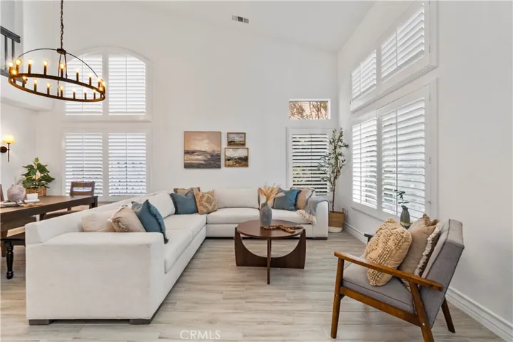 43187 Camino Caruna E, Temecula, California 92592