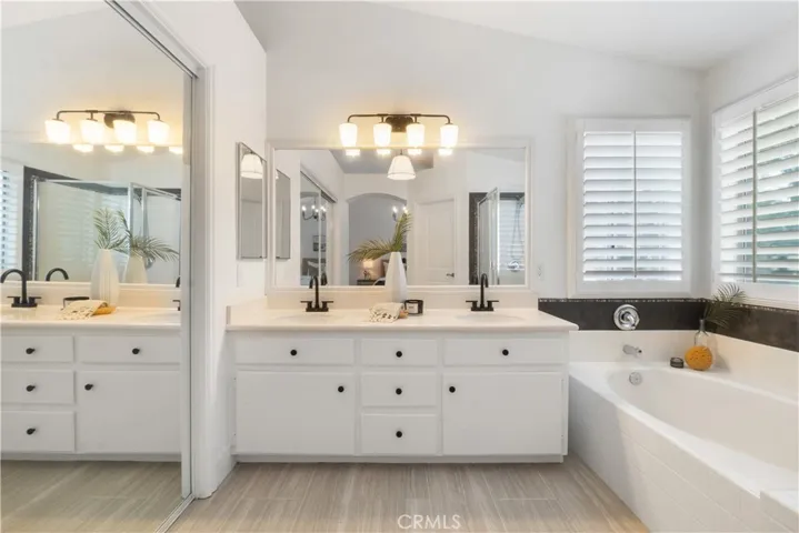 43187 Camino Caruna E, Temecula, California 92592