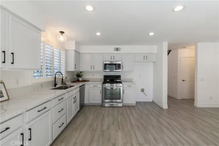 43187 Camino Caruna E, Temecula, California 92592