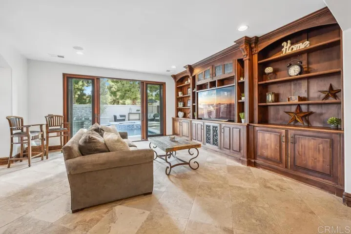 6675 Curlew, Carlsbad, California 92011