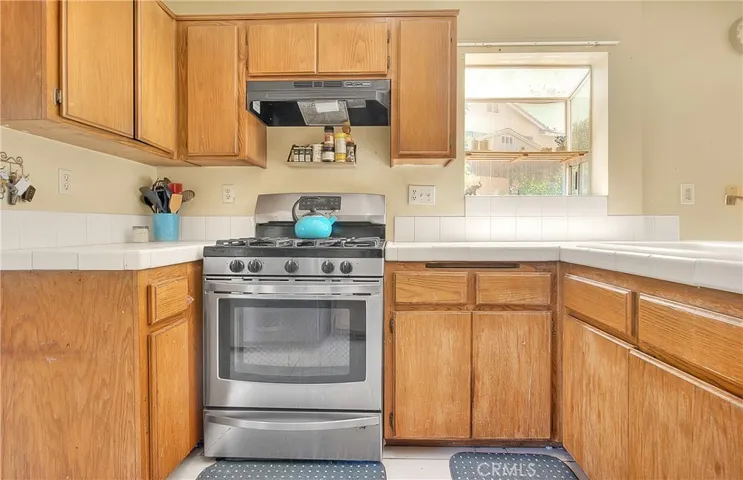 1380 Illinois Avenue, Colton, California 92324
