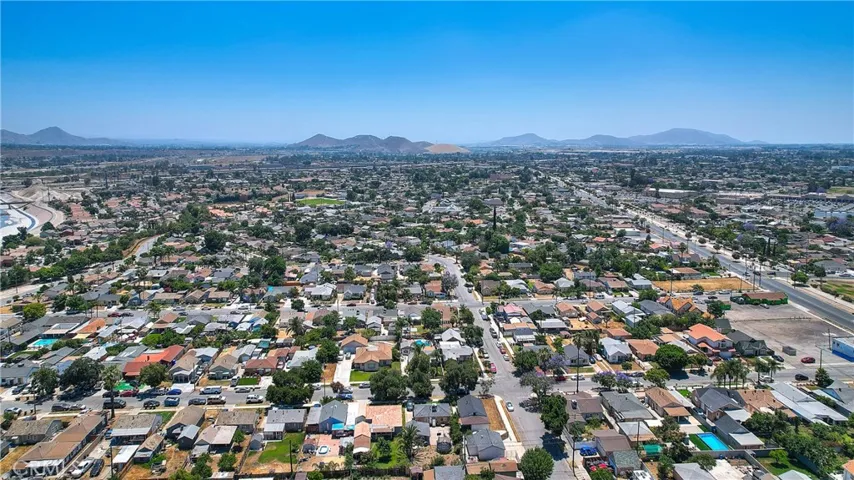 1380 Illinois Avenue, Colton, California 92324