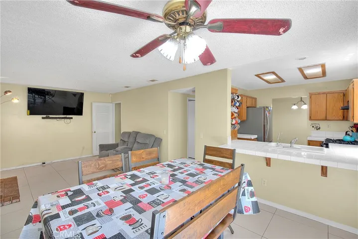 1380 Illinois Avenue, Colton, California 92324