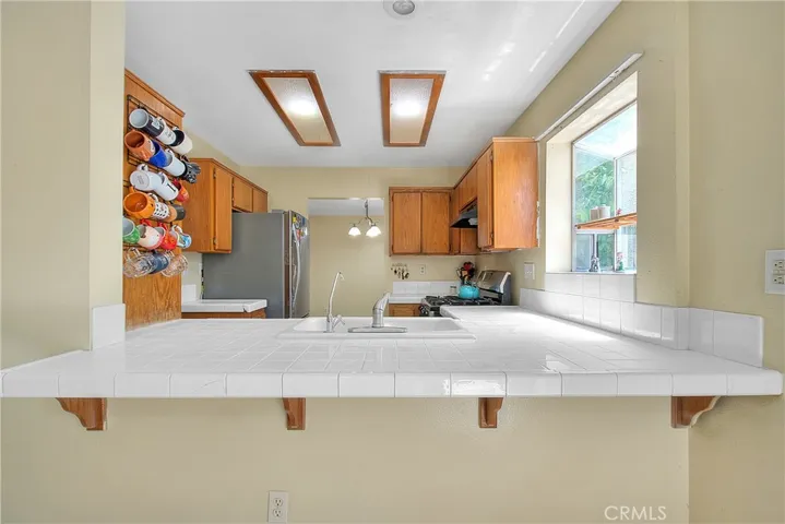 1380 Illinois Avenue, Colton, California 92324