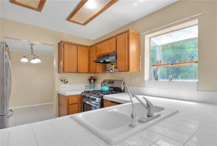 1380 Illinois Avenue, Colton, California 92324