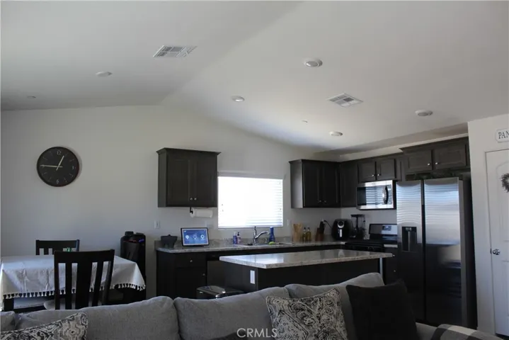 10338 Saddleback Drive, Adelanto, California 92301