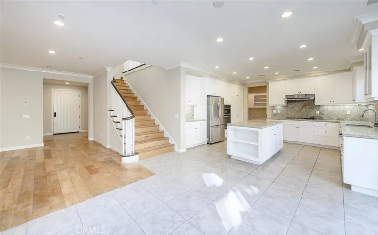 70 Nassau, Irvine, California 92620
