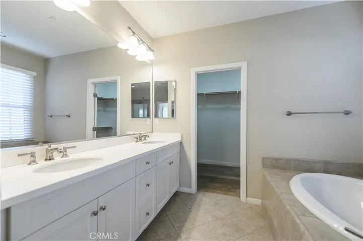 70 Nassau, Irvine, California 92620