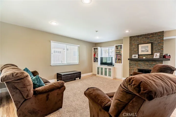 546 11th Street A, Hermosa Beach, California 90254