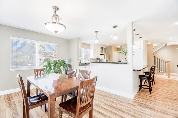 546 11th Street A, Hermosa Beach, California 90254