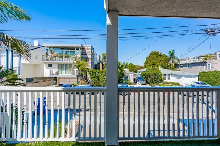 546 11th Street A, Hermosa Beach, California 90254