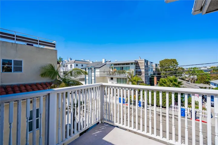 546 11th Street A, Hermosa Beach, California 90254