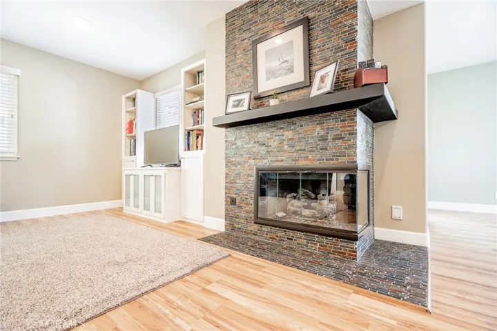 546 11th Street A, Hermosa Beach, California 90254