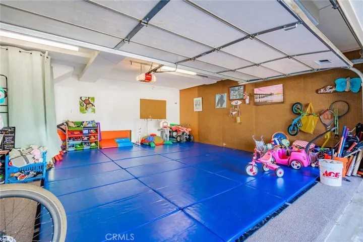 546 11th Street A, Hermosa Beach, California 90254