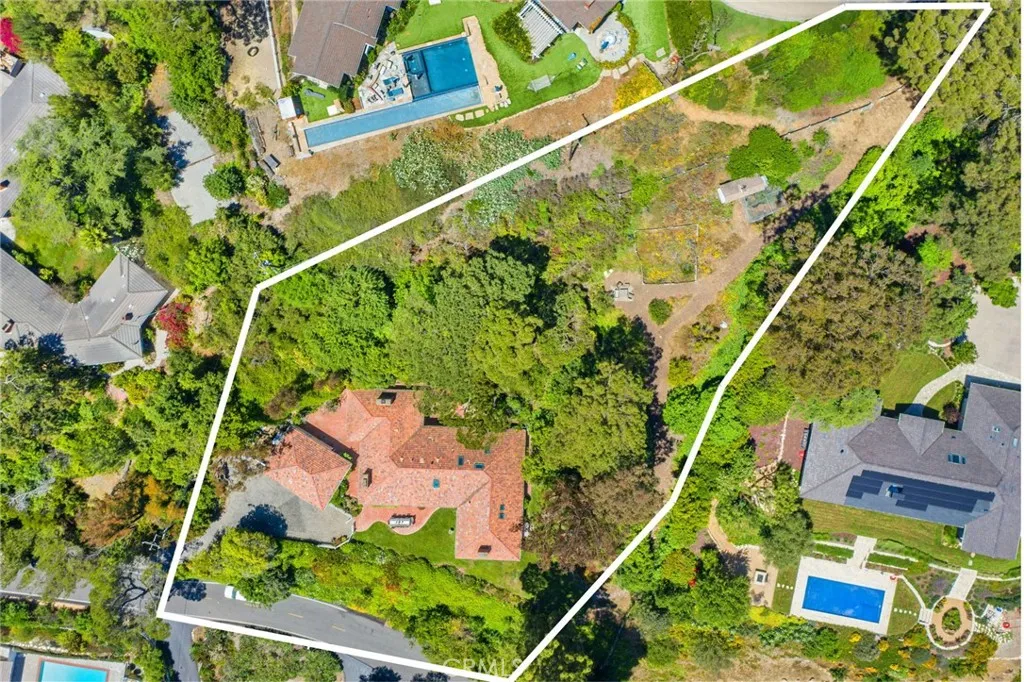 8 Quail Ridge Road S, Rolling Hills, California 90274 home-pic-59